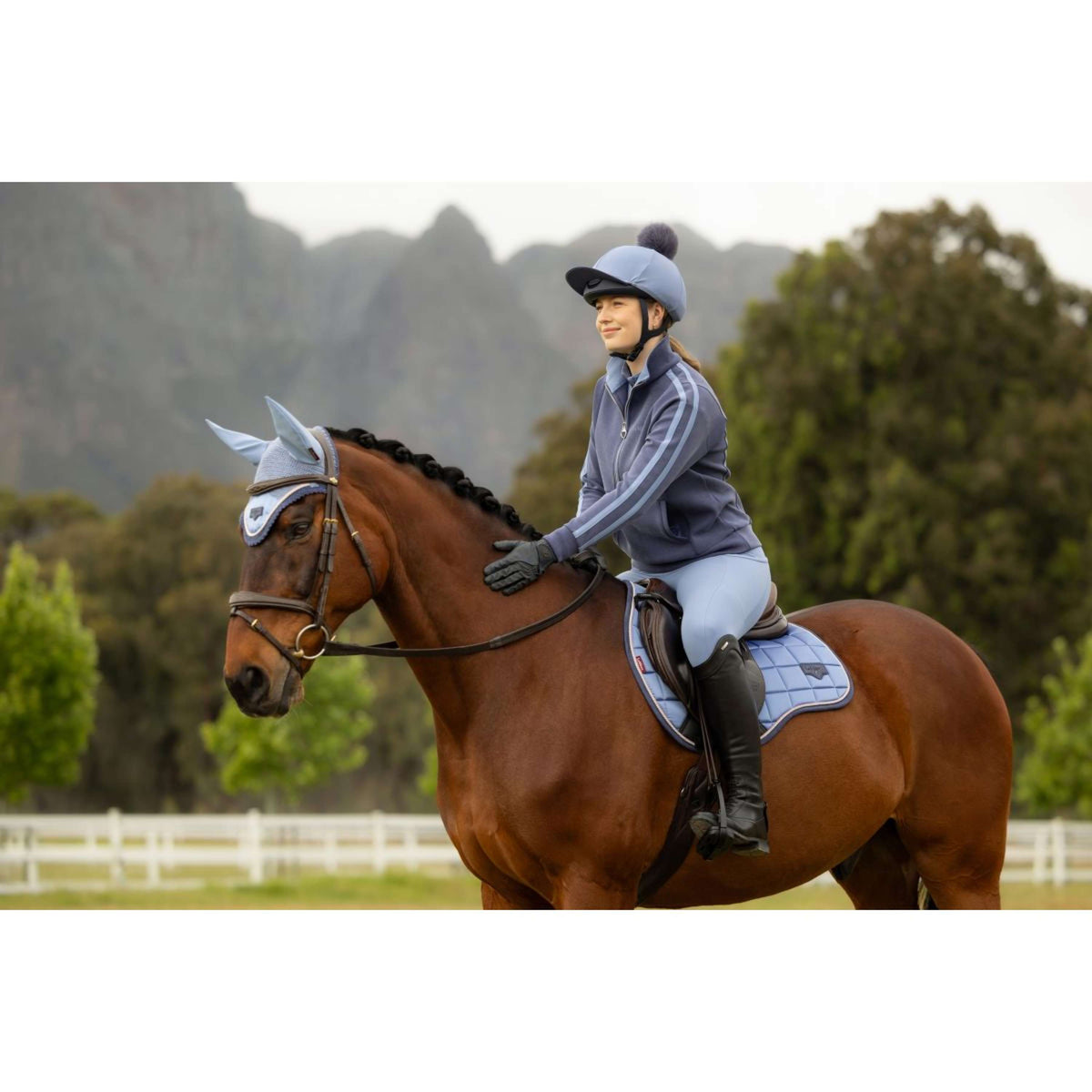 LeMieux Schabracke Loire Classic Square Vielseitigkeit Powder Blue