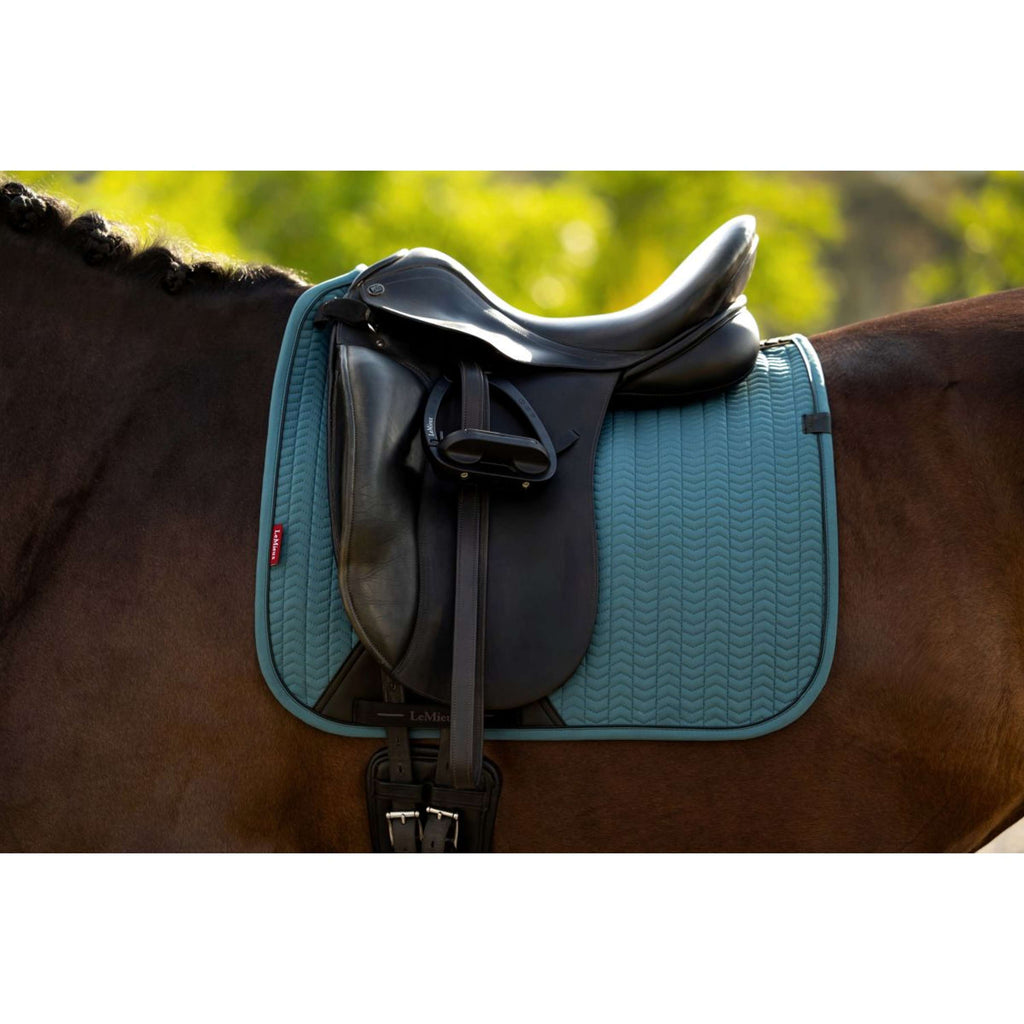 LeMieux Schabracke Essence Square Dressur Jungle
