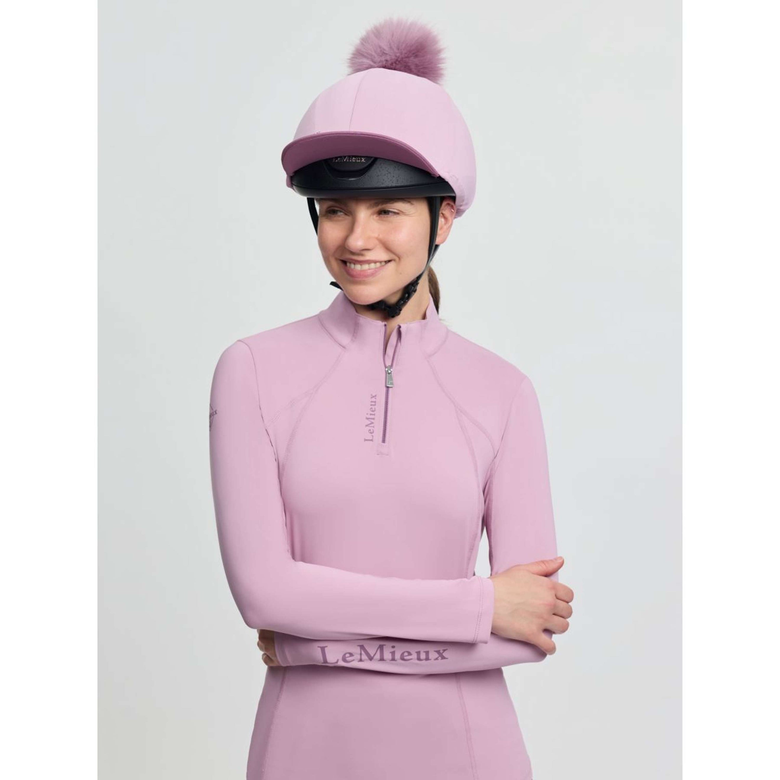 LeMieux Kappenabdeckung Classique Pom Fondant