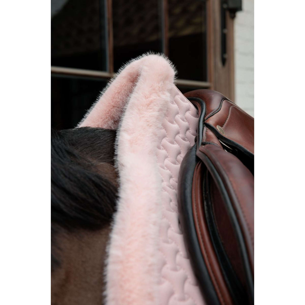 Kentucky Horsewear Schabracke Fake Fur Onion Quilt Springen Altrosa