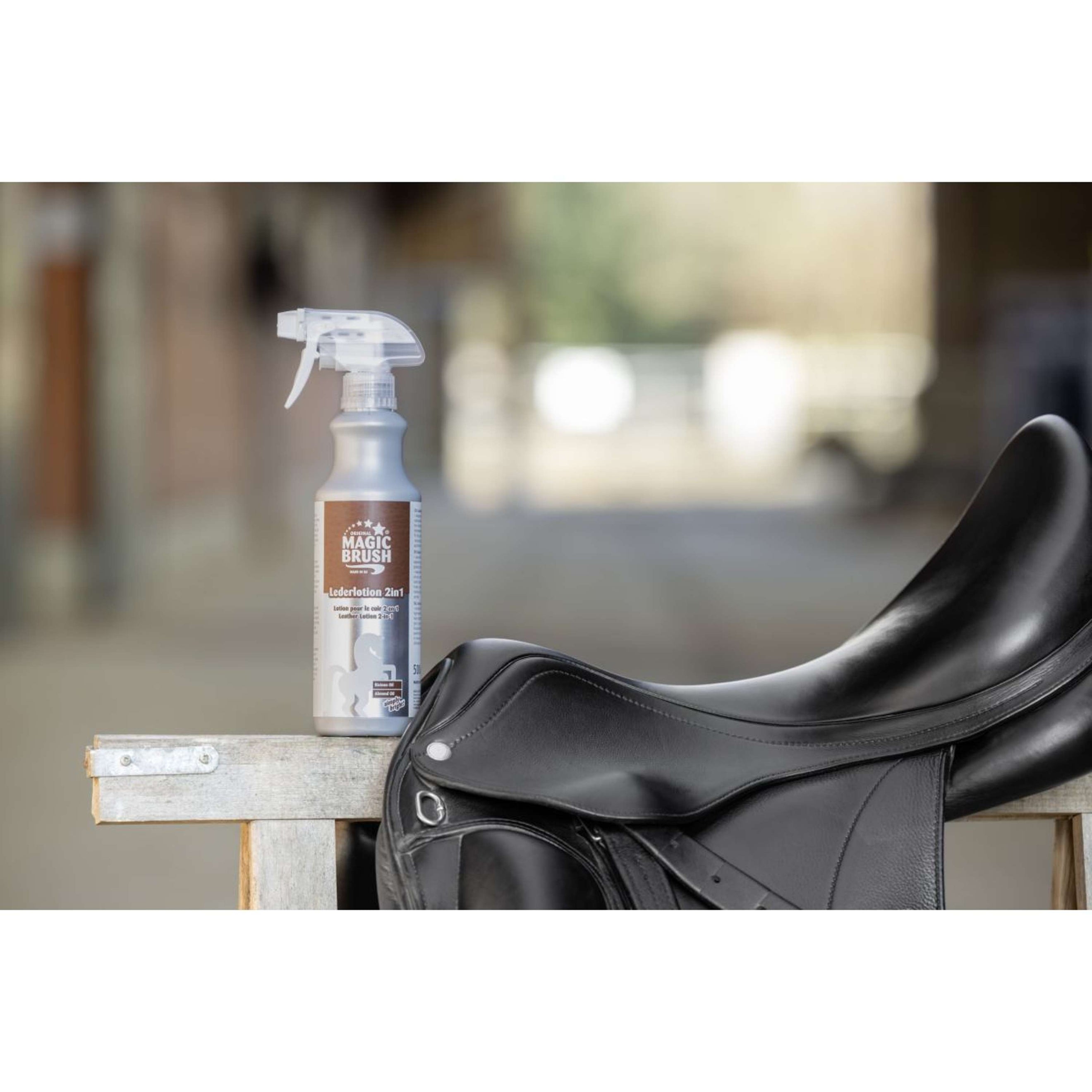 Magic Brush Lederlotion 2-in-1 Magic Brush Lederlotion 2-in-1