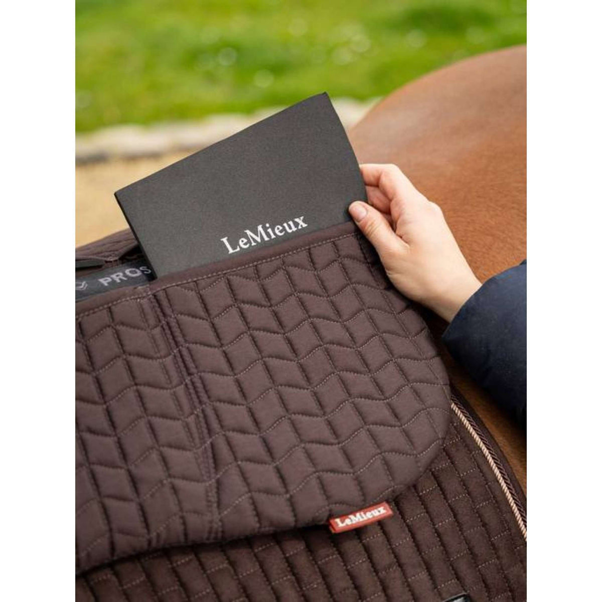 LeMieux Sattelunterleger Prosorb 3 pocket Quilted Braun