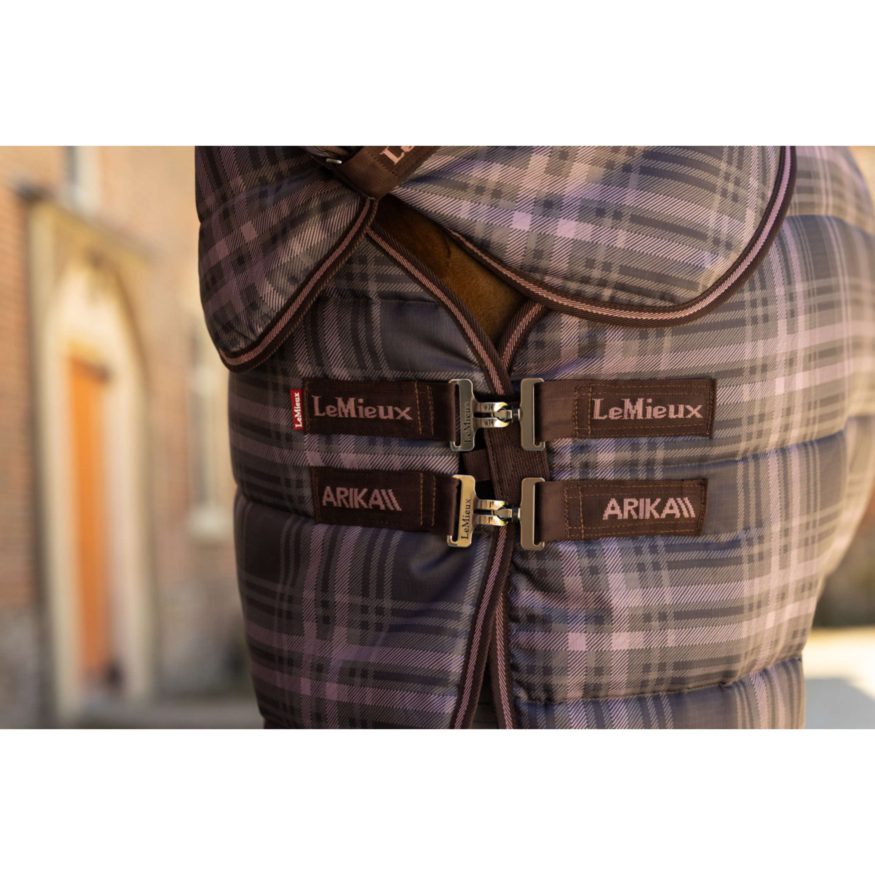 LeMieux Stalldecke Arika Heritage Check with Neck 200g Cocoa