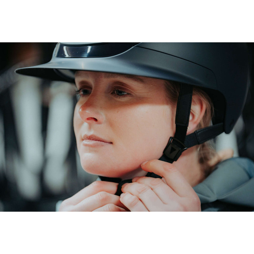 Pikeur Reithelm AirLuxe Pure Langer Schirm Midnight Blue