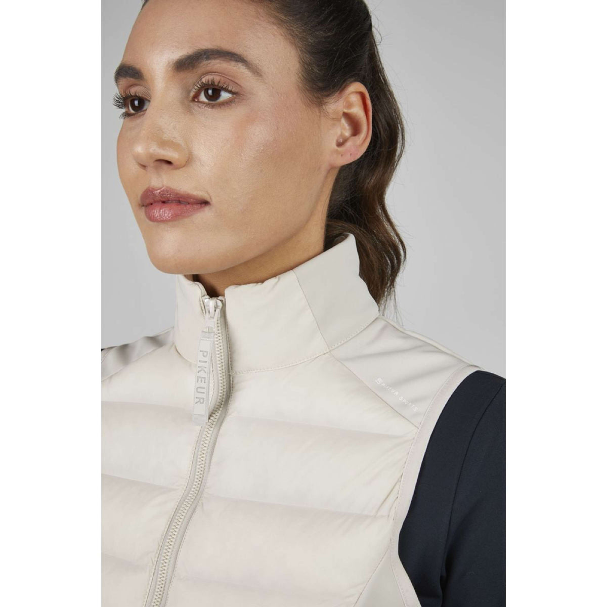 Pikeur Weste Hybrid AW25 Pale Grey