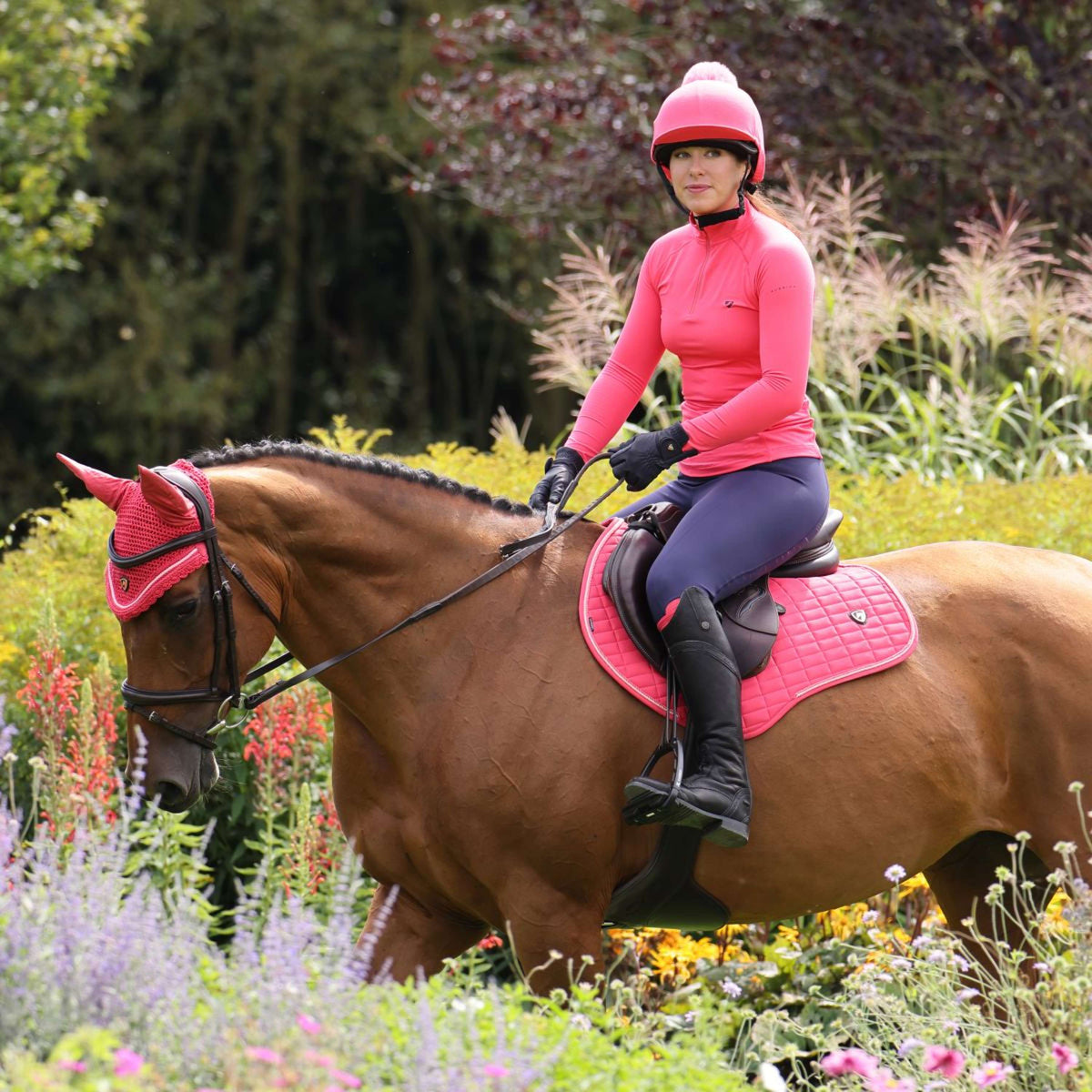 Aubrion by Shires Base Layer Revive Koralle