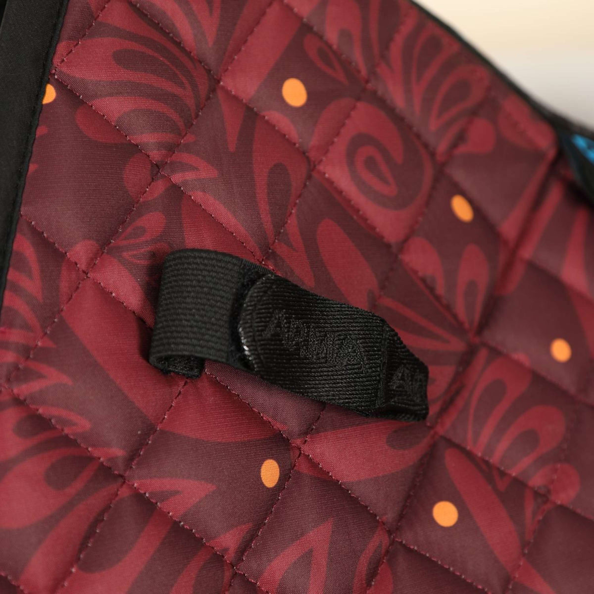 Arma Schabracke Hyde Park Red Paisley