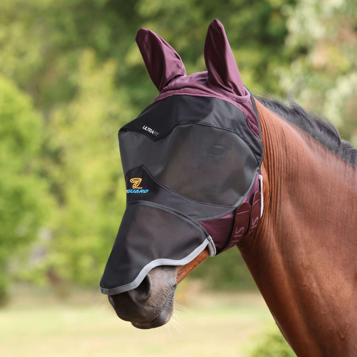 FlyGuard Fliegenmaske Pro Deluxe mit Ohren und Nase Black Cherry