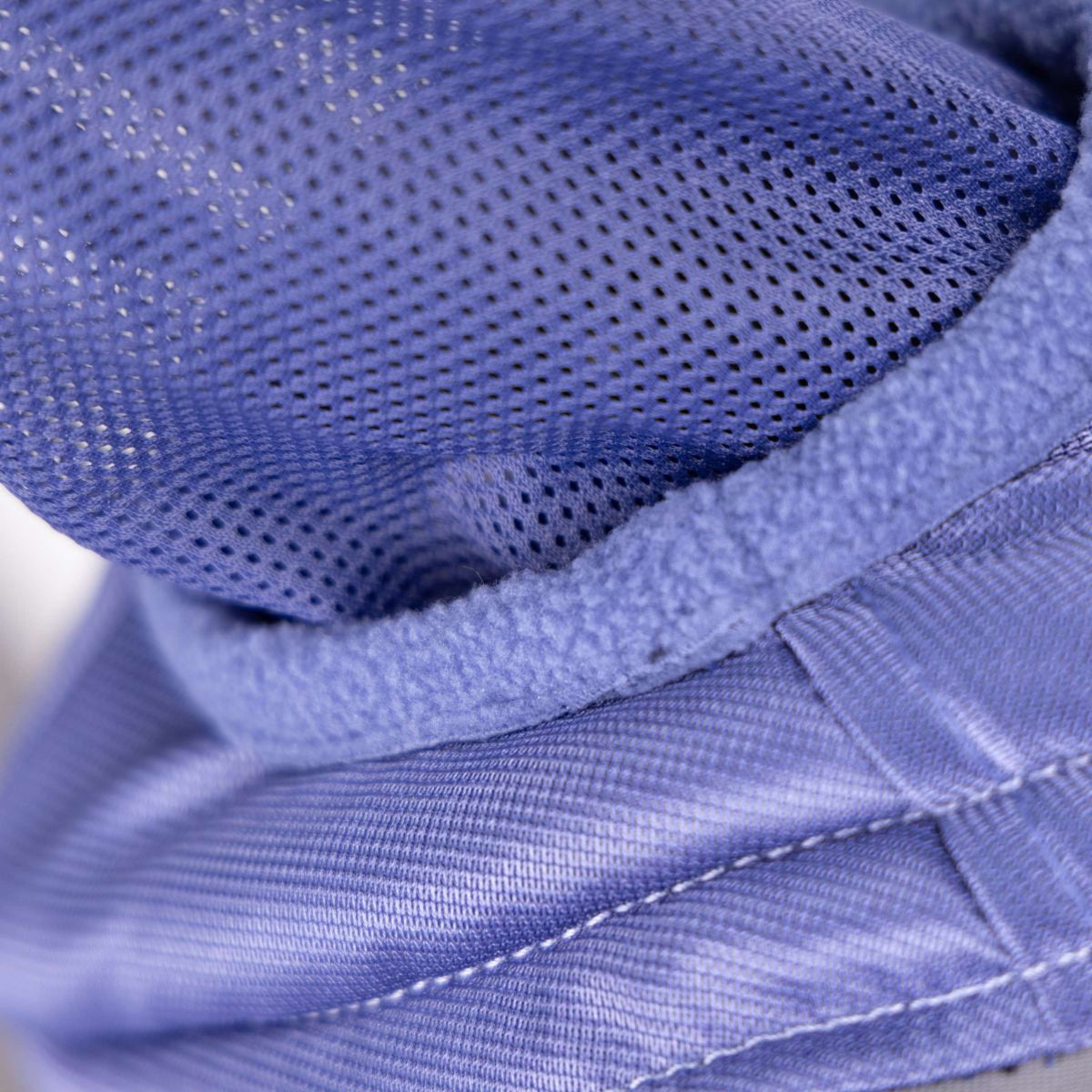 FlyGuard by Shires Fliegenmaske Pro Fine Mesh mit Ohren und Nase Sky