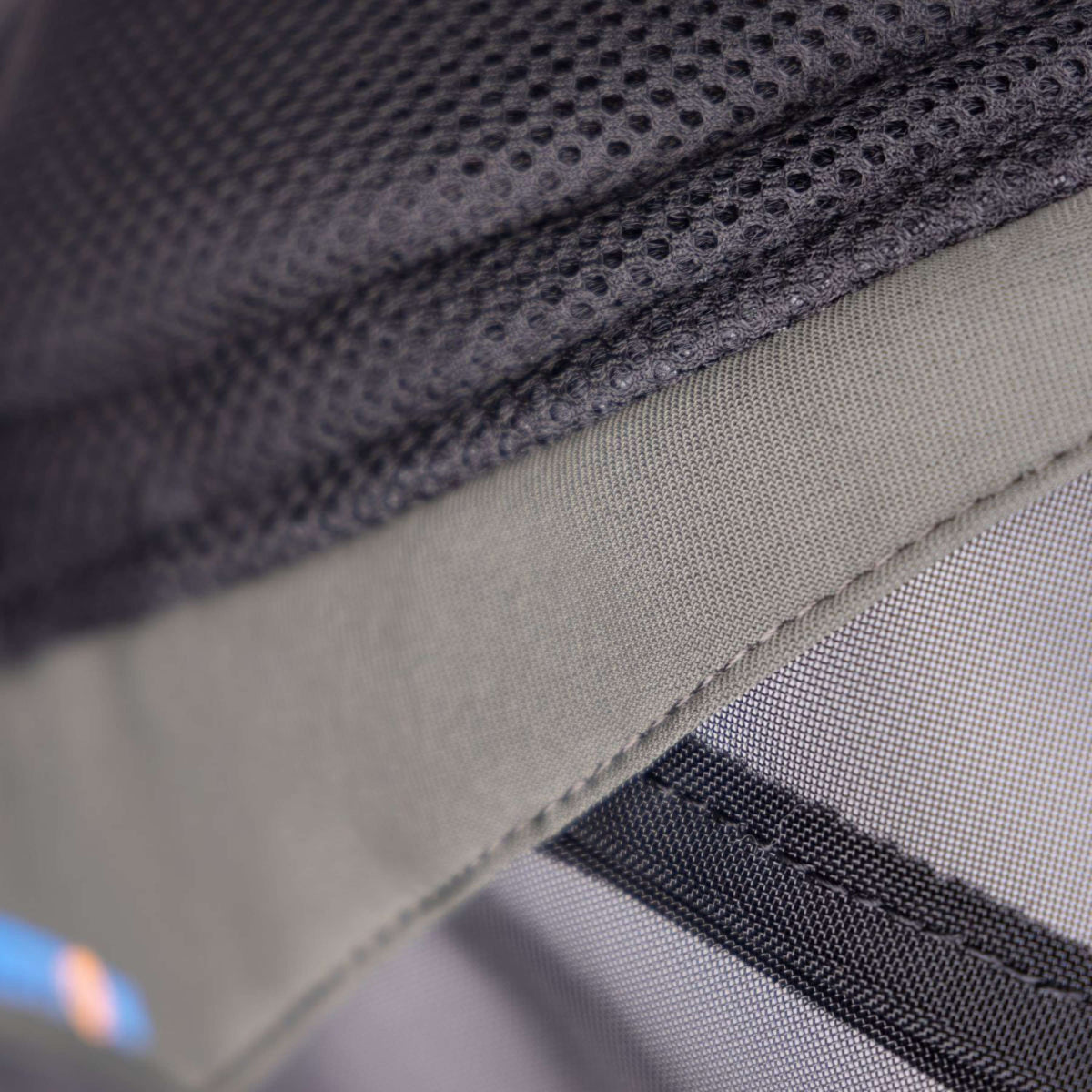 FlyGuard Fliegenmaske Pro Air Motion mit Ohren und Fransen Khaki