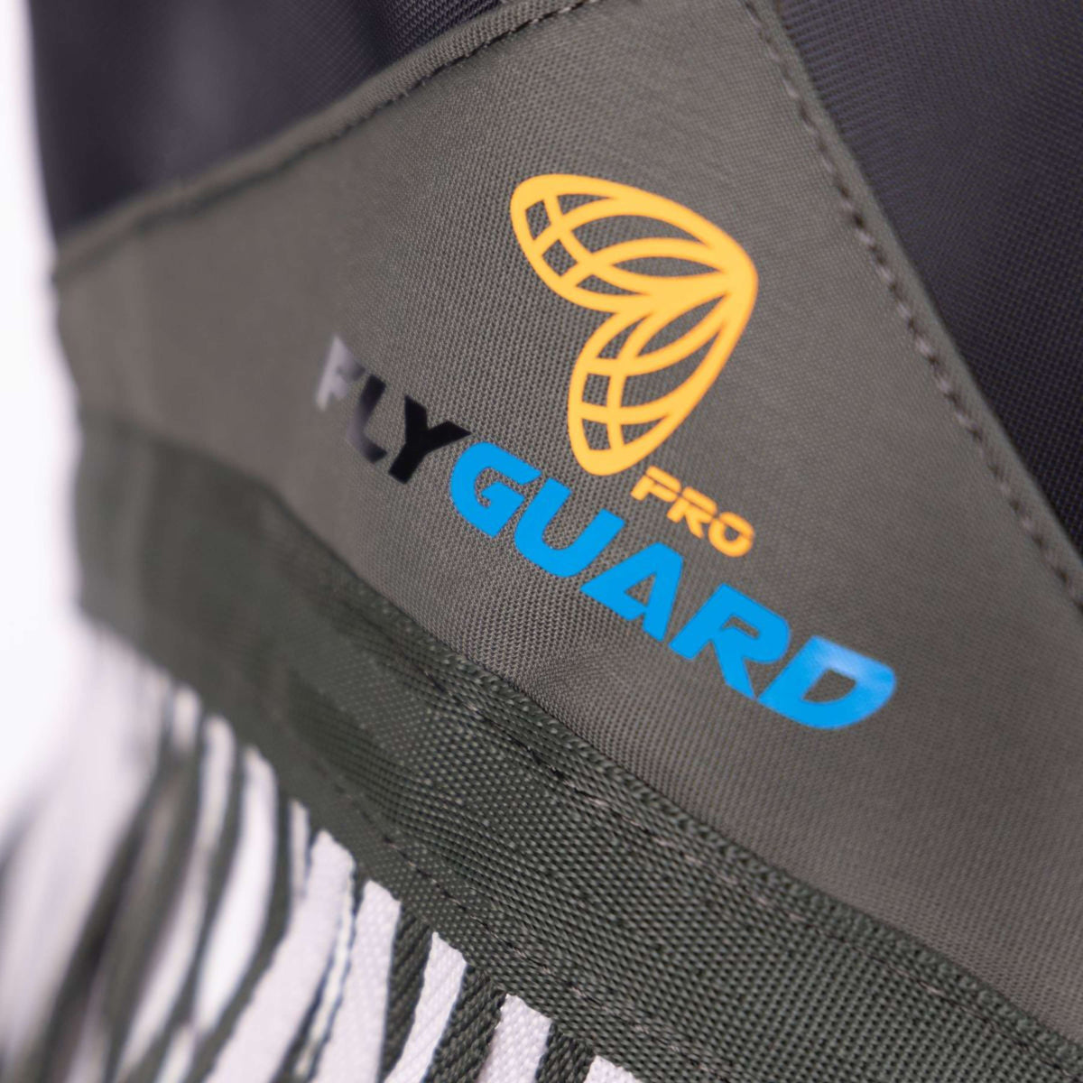 FlyGuard Fliegenmaske Pro Air Motion mit Ohren und Fransen Khaki