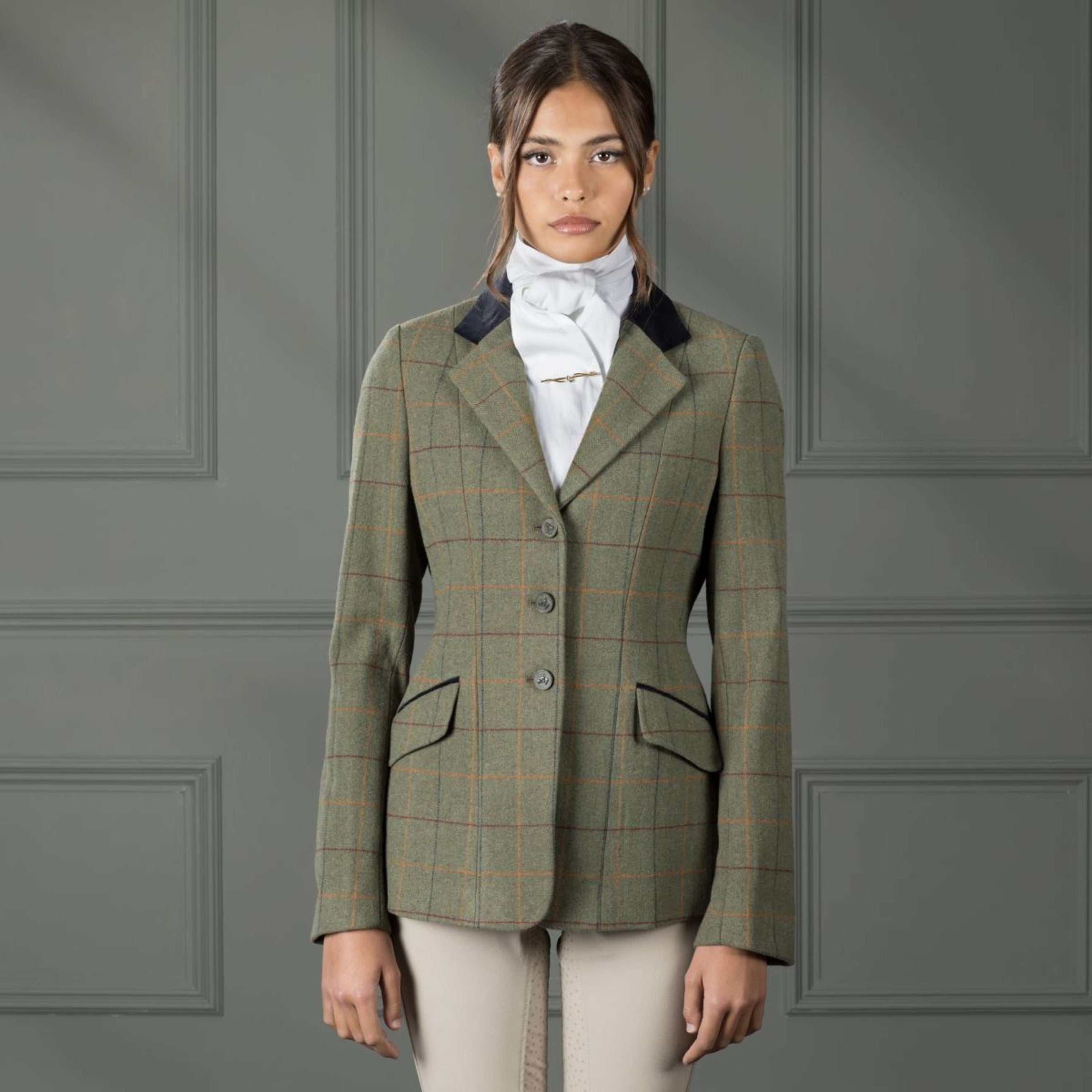 Aubrion by Shires Turnierjacket Saratoga Rot/Gelb/Blau Check Aubrion by Shires Turnierjacket Saratoga Rot/Gelb/Blau Check