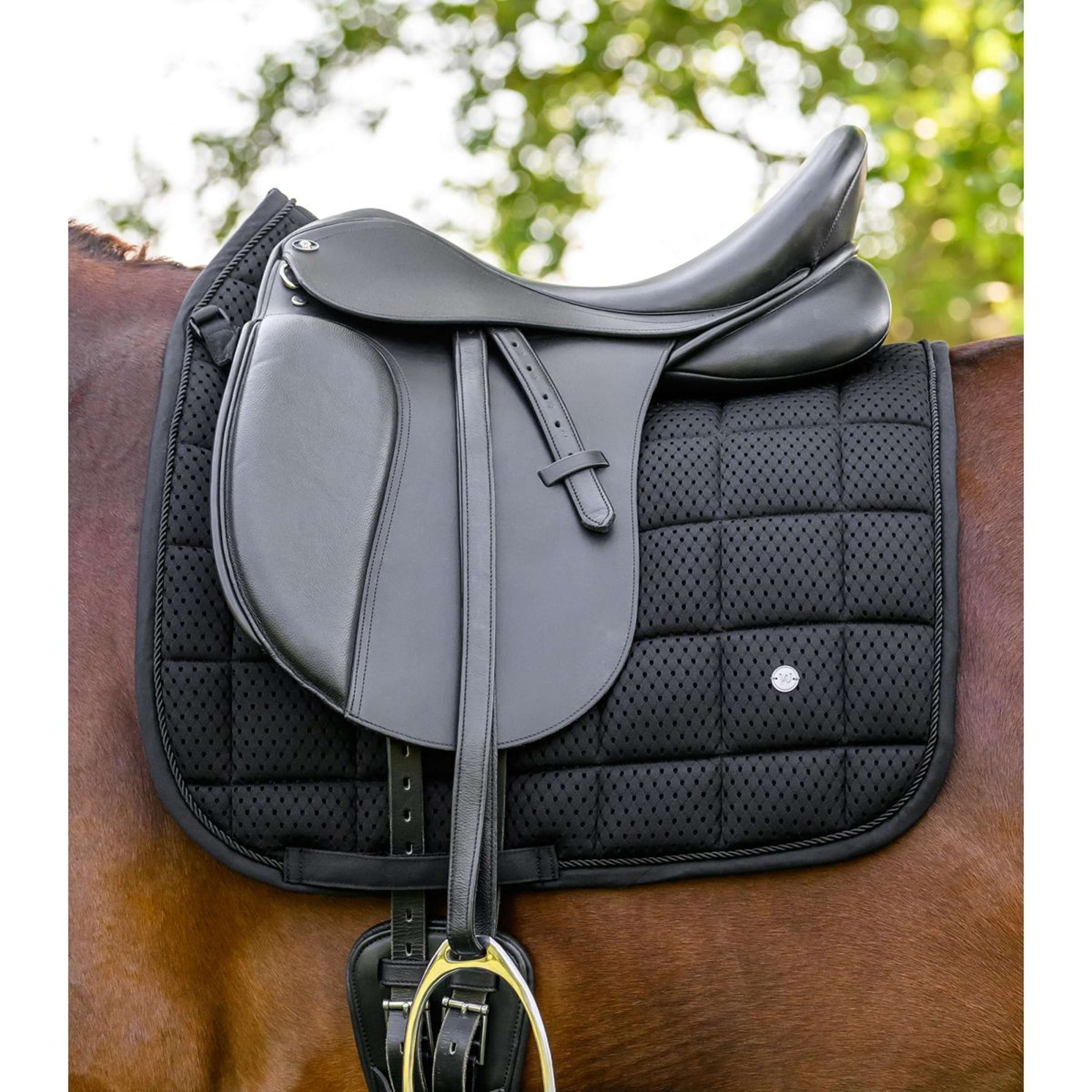 Waldhausen Schabracke Breath Performance Dressur Schwarz Waldhausen Schabracke Breath Performance Dressur Schwarz