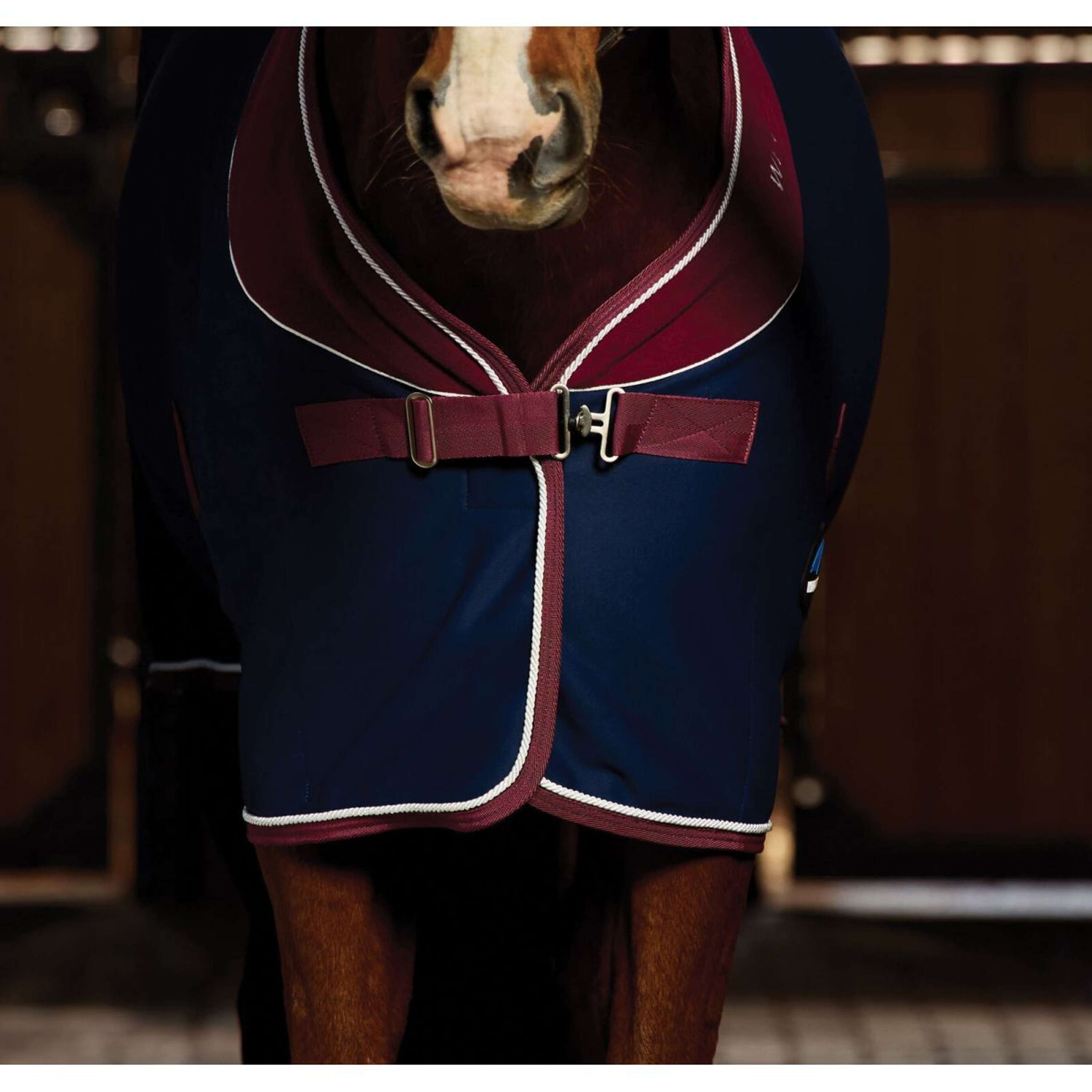 WeatherBeeta Showdecke Opulence Standard Neck Navy/Burgundy