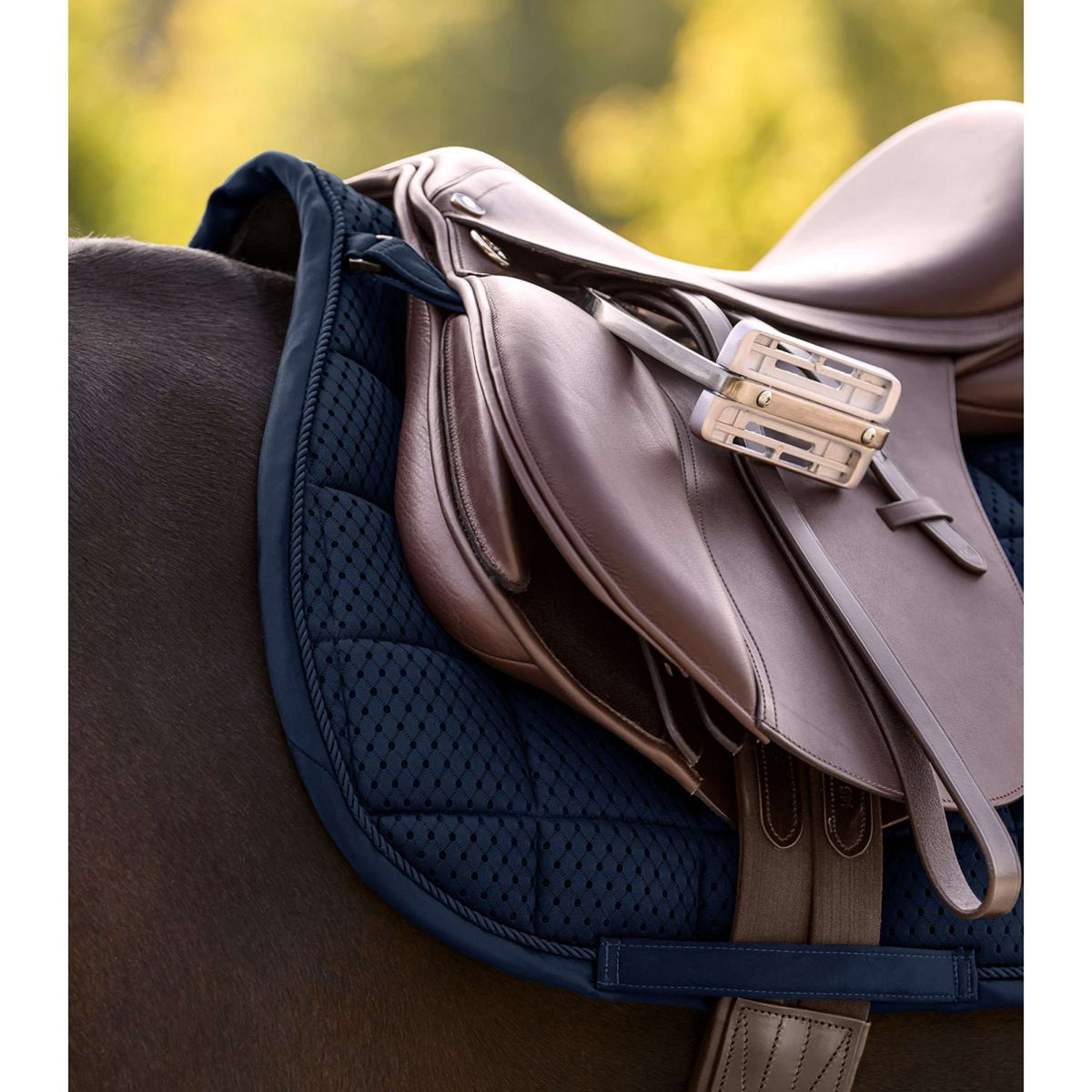 Waldhausen Schabracke Breath Performance Vielseitigkeit Night Blue