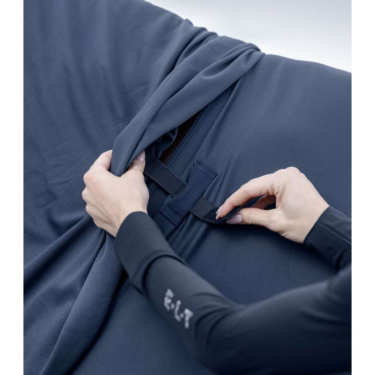 Waldhausen Health + Care Halsstück Ice Layer Nachtblau