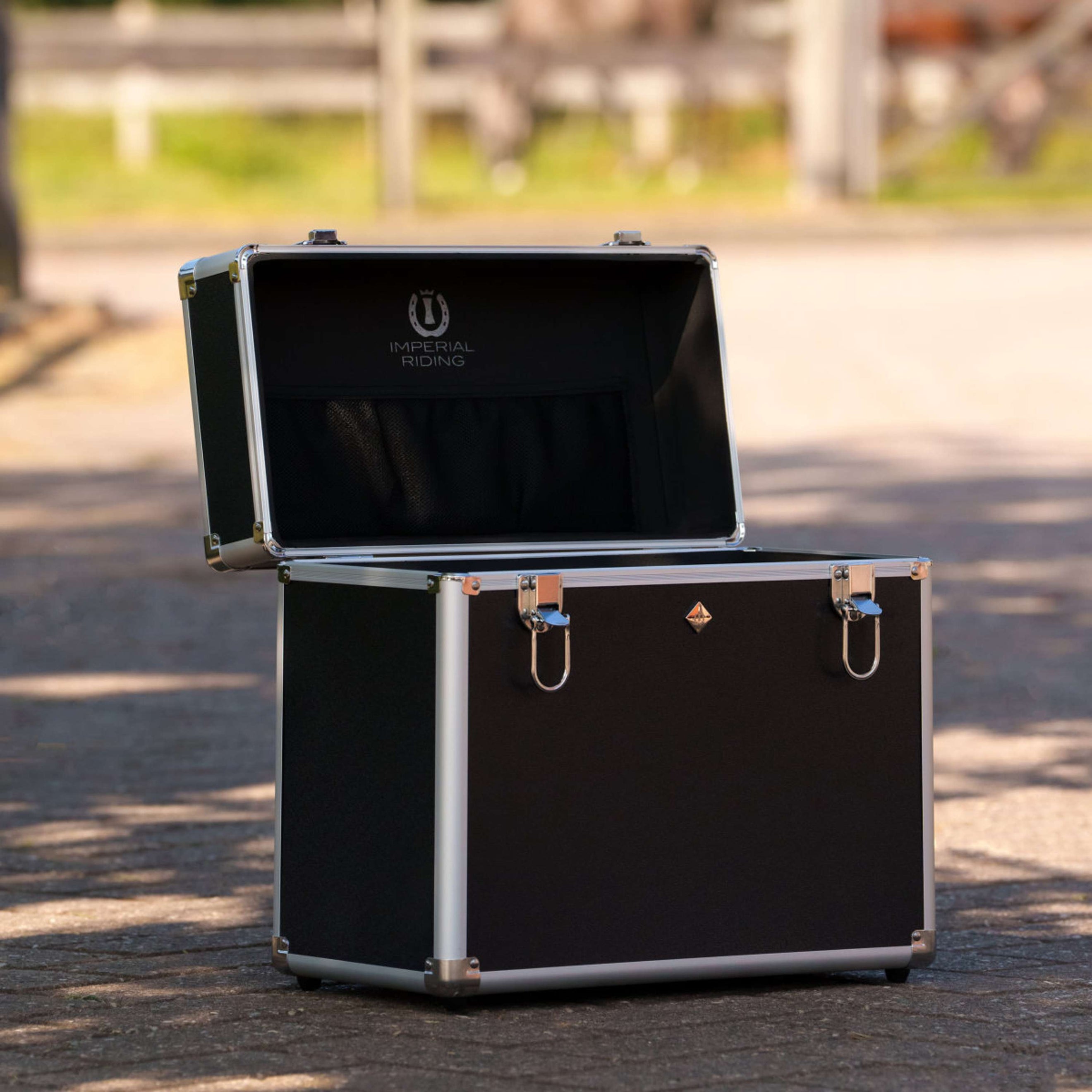 Imperial Riding Putzbox IRHBasic Slim Line Schwarz Imperial Riding Putzbox IRHBasic Slim Line Schwarz